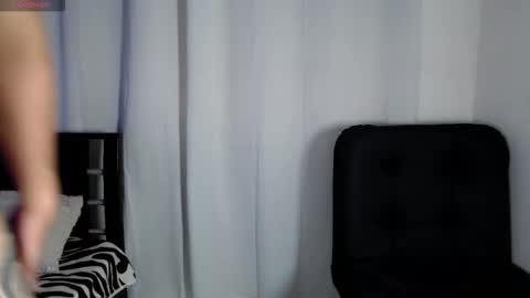 maison_xmed online show from March 2026 10:04:01 PM