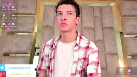 Maison Davis online show from December 2024 12:16:01 AM