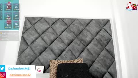 Maison Davis online show from December 2024 01:27:01 AM