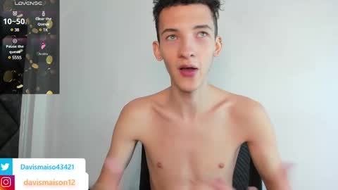 Maison Davis online show from January 2025 10:35:02 PM