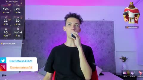 Maison Davis online show from February 2025 03:09:02 AM