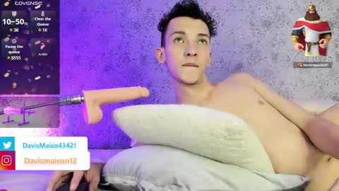 Maison Davis online show from February 2025 11:26:02 PM