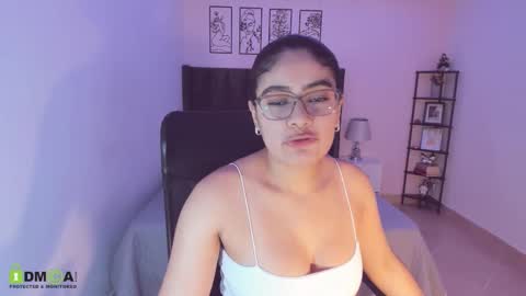 Snapshot of maite_kanes chatting on September 2025 03:39:02 AM Maite online show from September 2025 03:39:02 AM