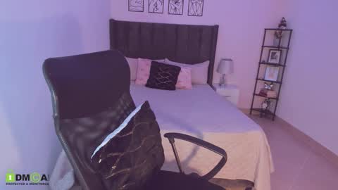 Snapshot of maite_kanes chatting on September 2025 11:27:02 PM Maite online show from September 2025 11:27:02 PM