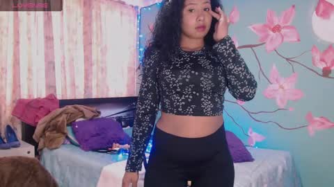 Snapshot of maite_loves chatting on December 2024 06:31:01 PM Maite online show from December 2024 06:31:01 PM