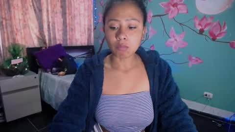 Snapshot of maite_loves chatting on December 2024 12:25:02 PM Maite online show from December 2024 12:25:02 PM