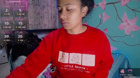 Snapshot of maite_loves chatting on January 2025 11:33:01 AM Maite online show from January 2025 11:33:01 AM
