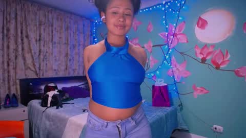 Snapshot of maite_loves chatting on February 2025 11:51:02 PM Maite online show from February 2025 11:51:02 PM