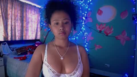 Snapshot of maite_loves chatting on February 2025 01:02:01 PM Maite online show from February 2025 01:02:01 PM