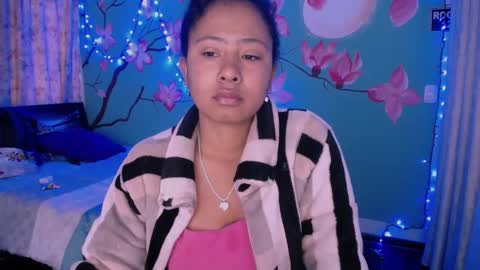 Snapshot of maite_loves chatting on March 2025 11:25:02 AM Maite online show from March 2025 11:25:02 AM