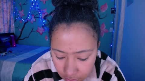 Snapshot of maite_loves chatting on March 2025 11:16:01 AM Maite online show from March 2025 11:16:01 AM
