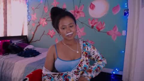 Snapshot of maite_loves chatting on March 2025 05:50:02 PM Maite online show from March 2025 05:50:02 PM