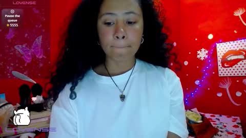 Snapshot of maite_loves chatting on September 2025 11:32:01 AM Maite online show from September 2025 11:32:01 AM