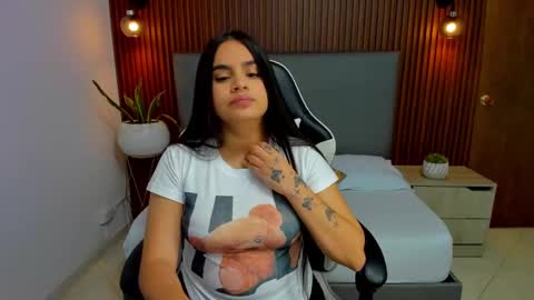 maite saens online show from December 2024 12:45:02 PM