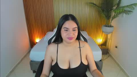 maite saens online show from February 2025 07:09:01 PM