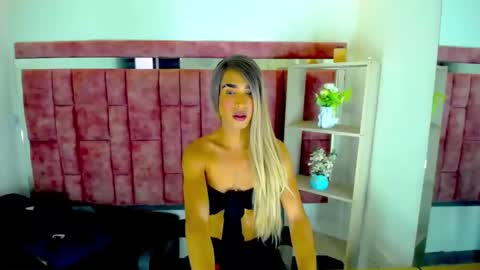maitecandyxx online show from June 2026 09:25:02 PM