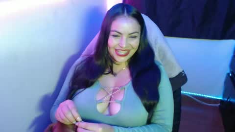 Snapshot of maitte_22 chatting on February 2025 01:55:01 AM Hello friends Im on another account online show from February 2025 01:55:01 AM