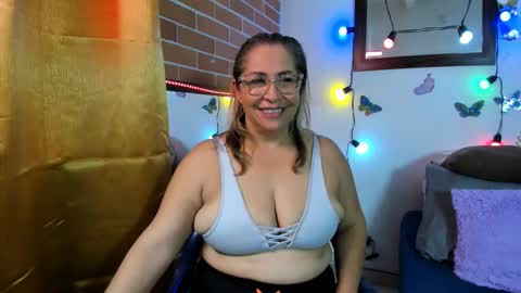 Snapshot of maja_hills chatting on February 2025 09:26:02 PM maja_hills online show from February 2025 09:26:02 PM