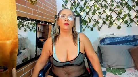 Snapshot of maja_hills chatting on March 2025 06:48:01 PM maja_hills online show from March 2025 06:48:01 PM