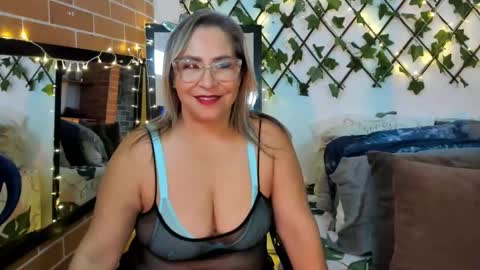 Snapshot of maja_hills chatting on March 2025 04:11:02 PM maja_hills online show from March 2025 04:11:02 PM