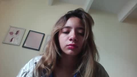 Snapshot of majo_gomezz chatting on September 2025 03:27:02 PM majo_gomezz online show from September 2025 03:27:02 PM