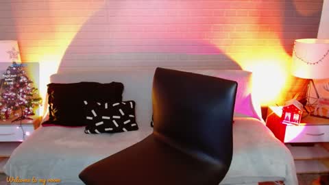 Snapshot of makarena_medina chatting on December 2024 06:44:01 AM Makarena online show from December 2024 06:44:01 AM