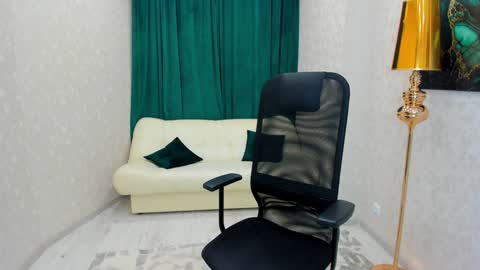 Chloe online show from January 2025 03:15:01 AM