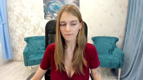 Chloe online show from January 2025 09:48:01 AM