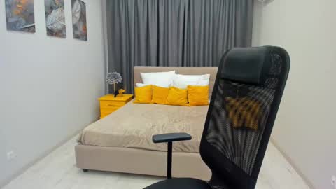 Chloe online show from February 2025 02:26:01 AM