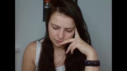 make_mesmile online show from December 2025 06:13:02 PM