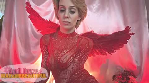 Snapshot of makemebeautiful chatting on January 2025 06:34:02 PM April Dayze makemebeautiful online show from January 2025 06:34:02 PM