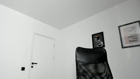 Goddess  Onlyfansportraitmarie online show from January 2025 07:45:01 PM