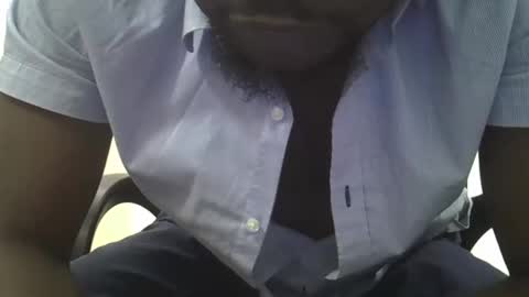 Snapshot of makeyoudrip001 chatting on February 2025 10:04:02 PM Afrovite Dick online show from February 2025 10:04:02 PM