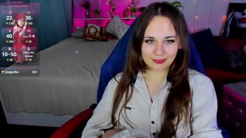 Snapshot of makima_lee chatting on February 2025 06:32:02 PM Makima online show from February 2025 06:32:02 PM