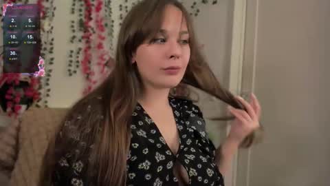 Makima online show from October 2025 08:32:02 PM