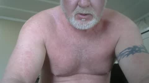 makinit08 online show from April 2026 10:04:01 PM