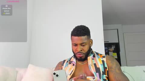Snapshot of makonneen chatting on March 2026 07:25:01 AM Makonnen online show from March 2026 07:25:01 AM