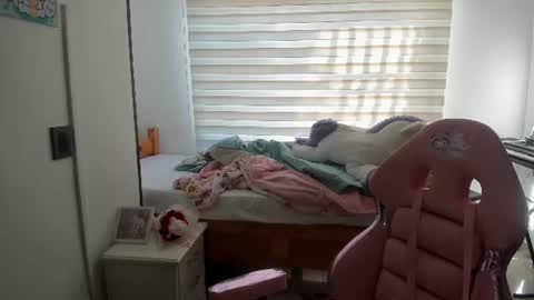 Snapshot of mal_norma chatting on June 2026 12:58:02 PM Mal Norma online show from June 2026 12:58:02 PM
