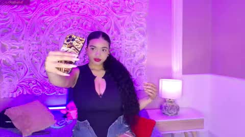   online show from December 2025 12:21:02 PM