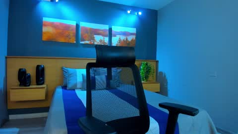 Malaikah online show from October 2025 06:28:02 PM