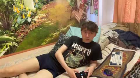 Snapshot of malcolm_yang chatting on June 2026 10:51:02 AM Tom and Mark 3 online show from June 2026 10:51:02 AM