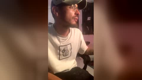 Snapshot of malek_xarx chatting on March 2026 02:07:02 AM malek_xarx online show from March 2026 02:07:02 AM