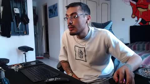 Snapshot of malek_xarx chatting on March 2026 07:09:01 PM malek_xarx online show from March 2026 07:09:01 PM