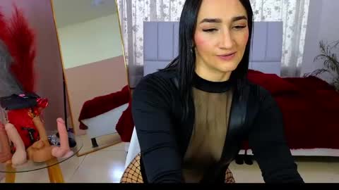 Snapshot of malen_fitnessmilf chatting on June 2026 08:14:02 PM malen_fitnessmilf online show from June 2026 08:14:02 PM