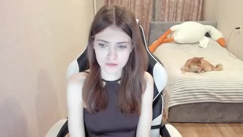 Malia online show from January 2025 11:54:01 PM