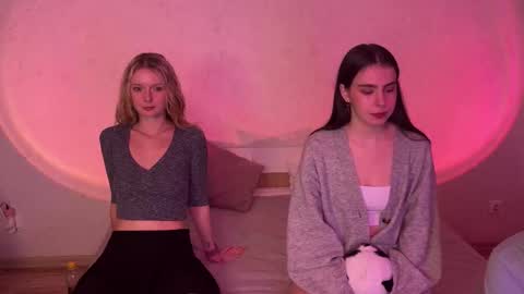 Malinka online show from October 2025 07:14:02 PM