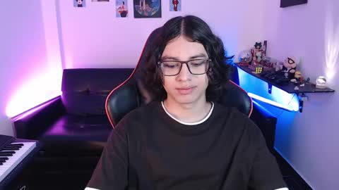 Snapshot of malik_harrison_ chatting on February 2025 12:21:02 PM Malik online show from February 2025 12:21:02 PM