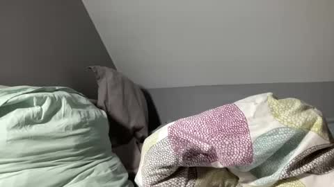 Snapshot of malinxlelynx_ chatting on February 2025 11:47:02 PM Charlyyee online show from February 2025 11:47:02 PM