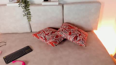 Snapshot of malka_burning chatting on February 2025 03:01:01 AM Malka online show from February 2025 03:01:01 AM