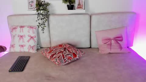 Snapshot of malka_burning chatting on March 2025 12:17:02 AM Malka online show from March 2025 12:17:02 AM